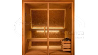 Sauna Lusa       Combina los detalles del corcho con los de la madera de cedro.