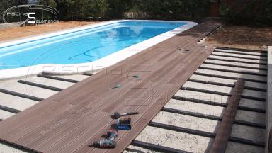 SUELOS Y PASEOS DE MADERA       Instalación en piscinas nuevas y en entornos para reacondiconar.